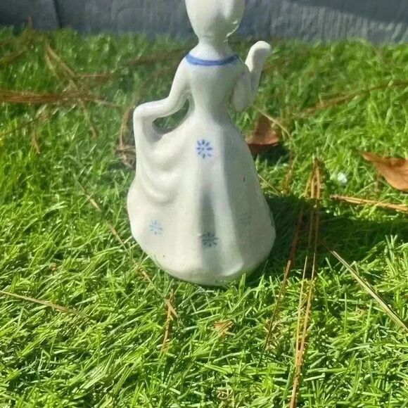 VINTAGE: Porcelain Dinner Bell - Lady Bell - Blue and White Bell - Dinner Bell - Picture 2 of 3